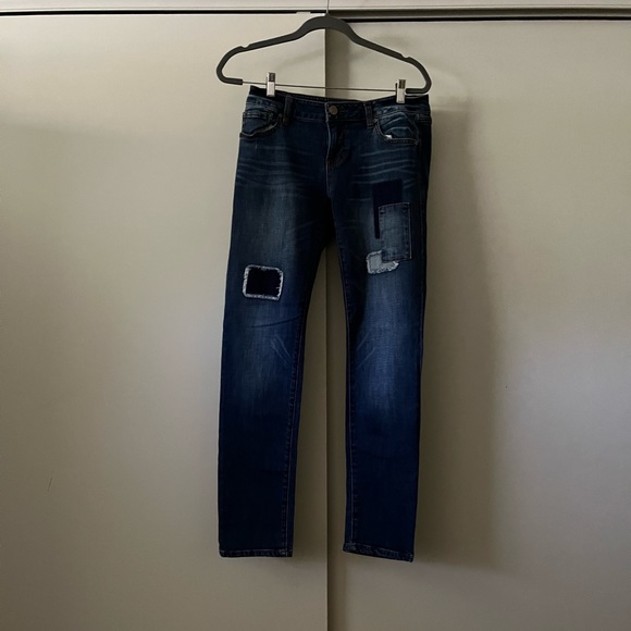 Cabi Slim Boyfriend Sz 4 waist 30 preowned jeans with patches and tapered leg - Picture 7 of 8